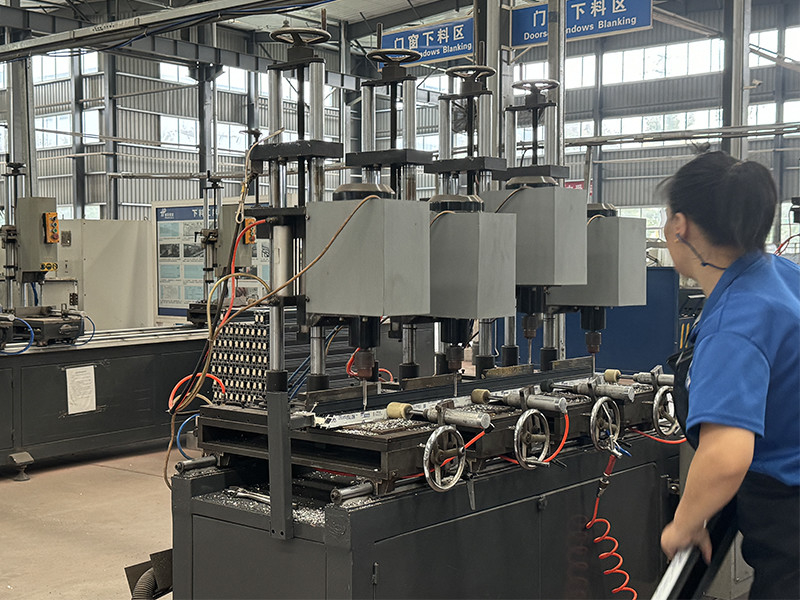 Shiny-Control Technology Develop (Beijing) Co., Ltd. خط إنتاج المصنع