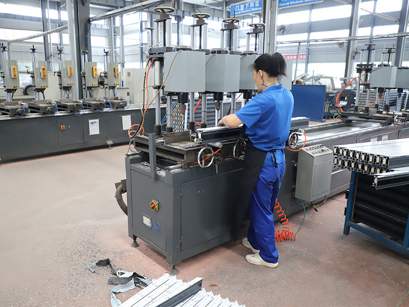 Shiny-Control Technology Develop (Beijing) Co., Ltd. خط إنتاج المصنع